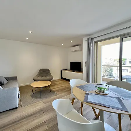 Beau 2 Pieces Proche - Piscine Et Clim Appartement *