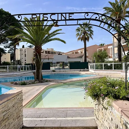 Beau 2 Pieces Proche - Piscine Et Clim Apartamento *